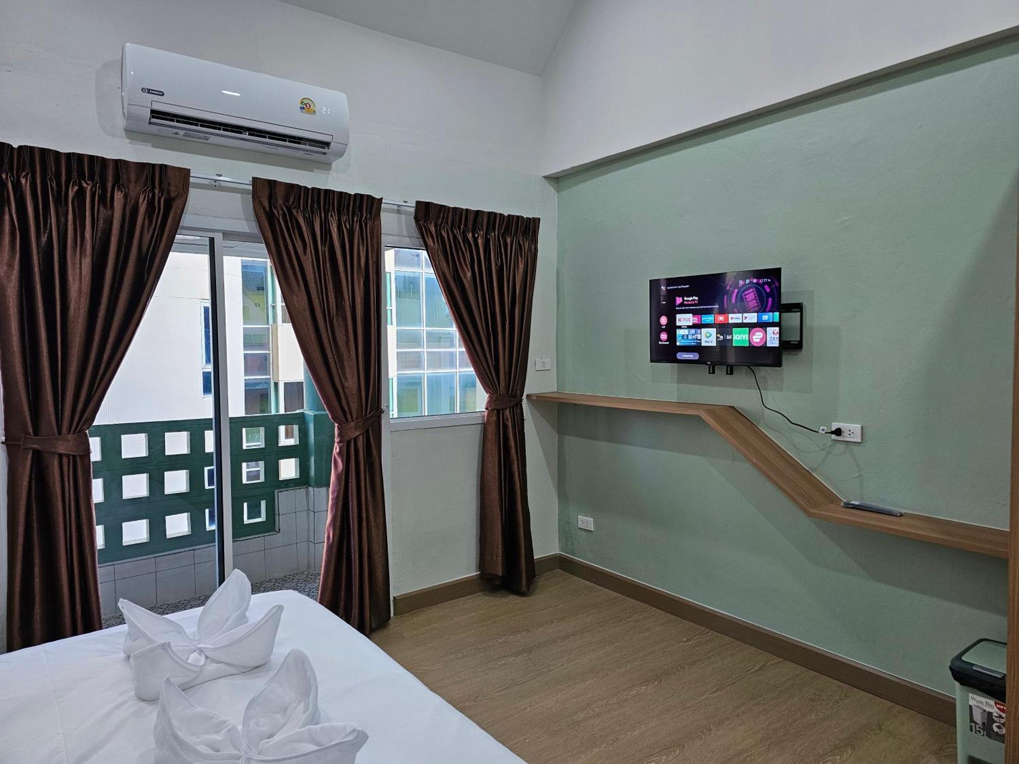Lub Nai Hostel Patong المظهر الخارجي الصورة