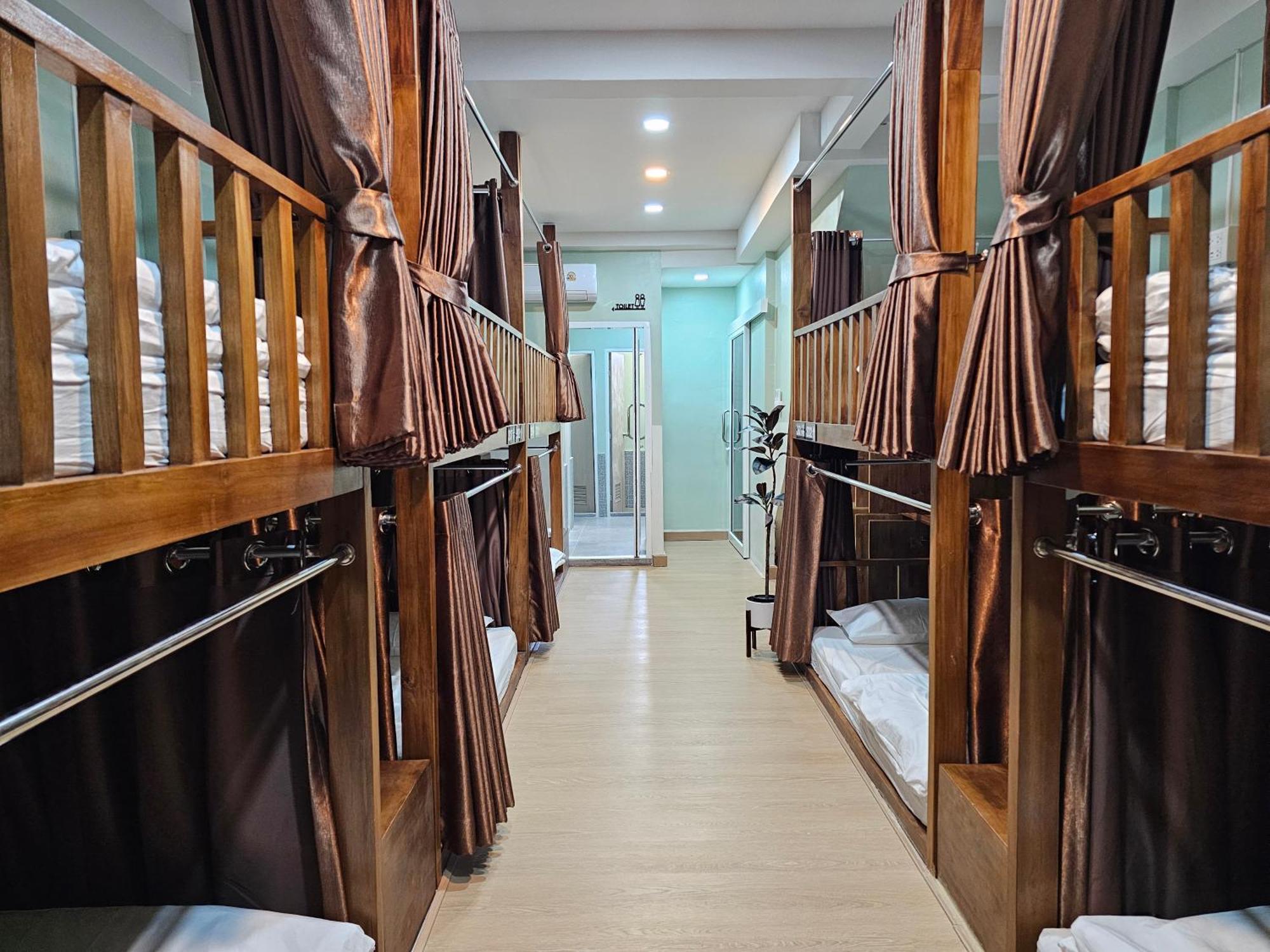 Lub Nai Hostel Patong المظهر الخارجي الصورة